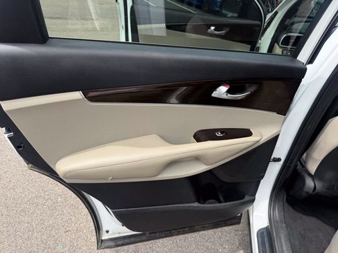 Used 2019 Kia Sorento FWD image 20