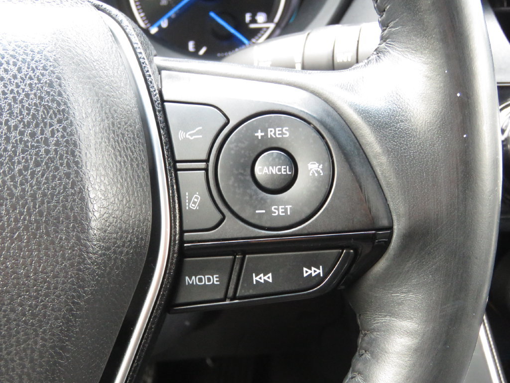 Used 2021 Toyota Venza XLE w/ Softex Package AWD/4WD image 23