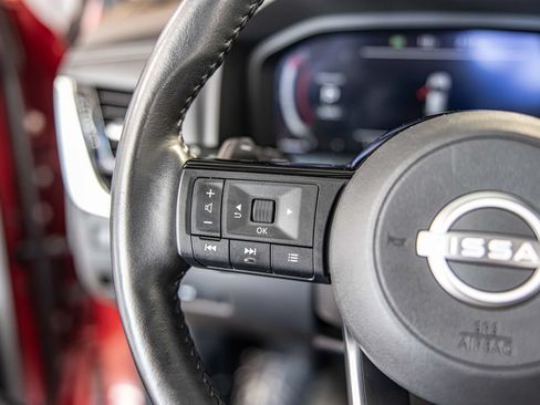 Used 2023 Nissan Rogue Platinum AWD/4WD image 25