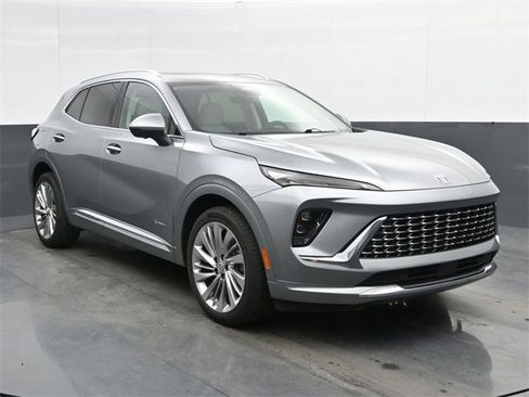 Used 2024 Buick Envision Avenir image 1