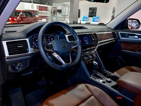 Used 2022 Volkswagen Atlas SE image 13