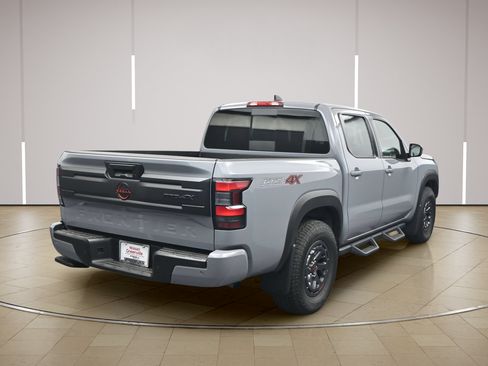 Certified 2025 Nissan Frontier PRO-4X AWD/4WD image 7