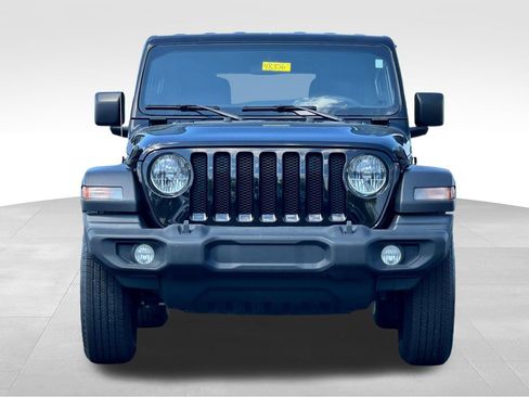 Used 2022 Jeep Wrangler Unlimited Sport AWD/4WD image 2