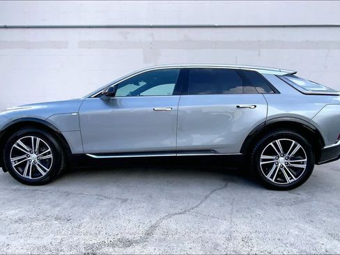 Used 2024 Cadillac Lyriq Luxury image 4