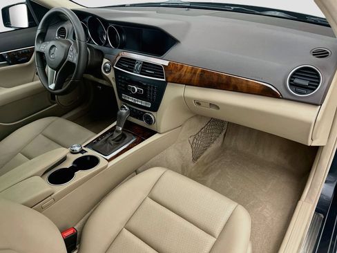 Used 2012 Mercedes-Benz C 250 Sedan image 18