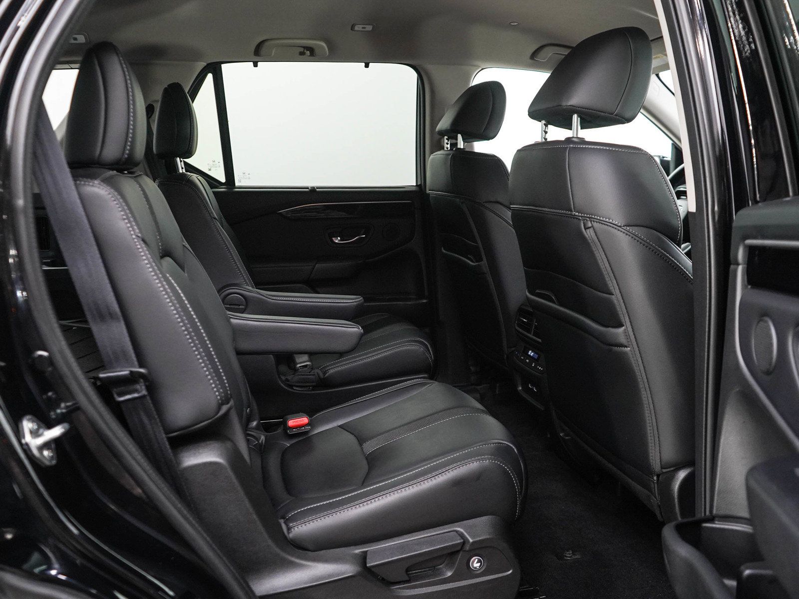 Used 2023 Honda Pilot EX-L image 12