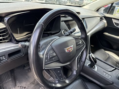 Used 2019 Cadillac XT5 Premium Luxury AWD/4WD image 9