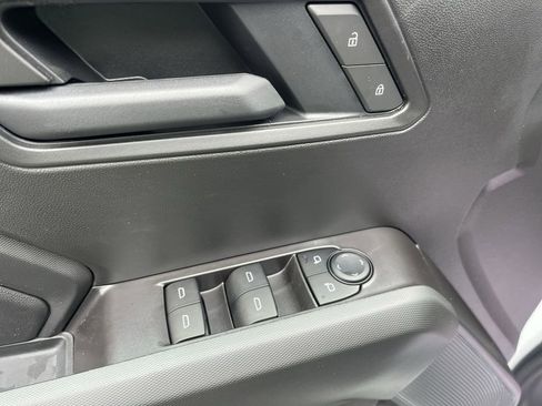 New 2025 Chevrolet Colorado W/T image 24