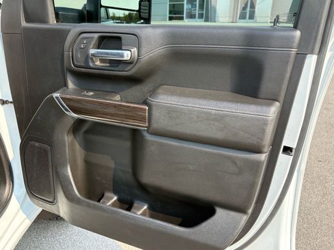 Used 2023 Chevrolet Silverado 2500 LT w/ Convenience Package AWD/4WD image 40