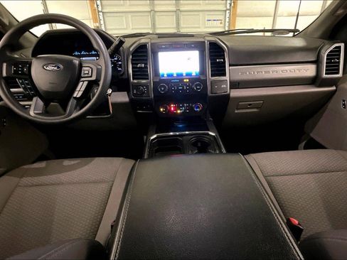 Used 2022 Ford F250 XLT w/ XLT Premium Package image 14