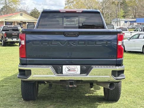Used 2020 Chevrolet Silverado 2500 LTZ w/ LTZ Convenience Package image 5
