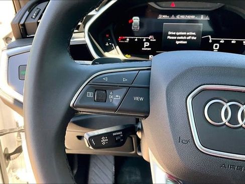 Certified 2025 Audi Q3 2.0T Premium Plus w/ Premium Plus Package AWD/4WD image 20