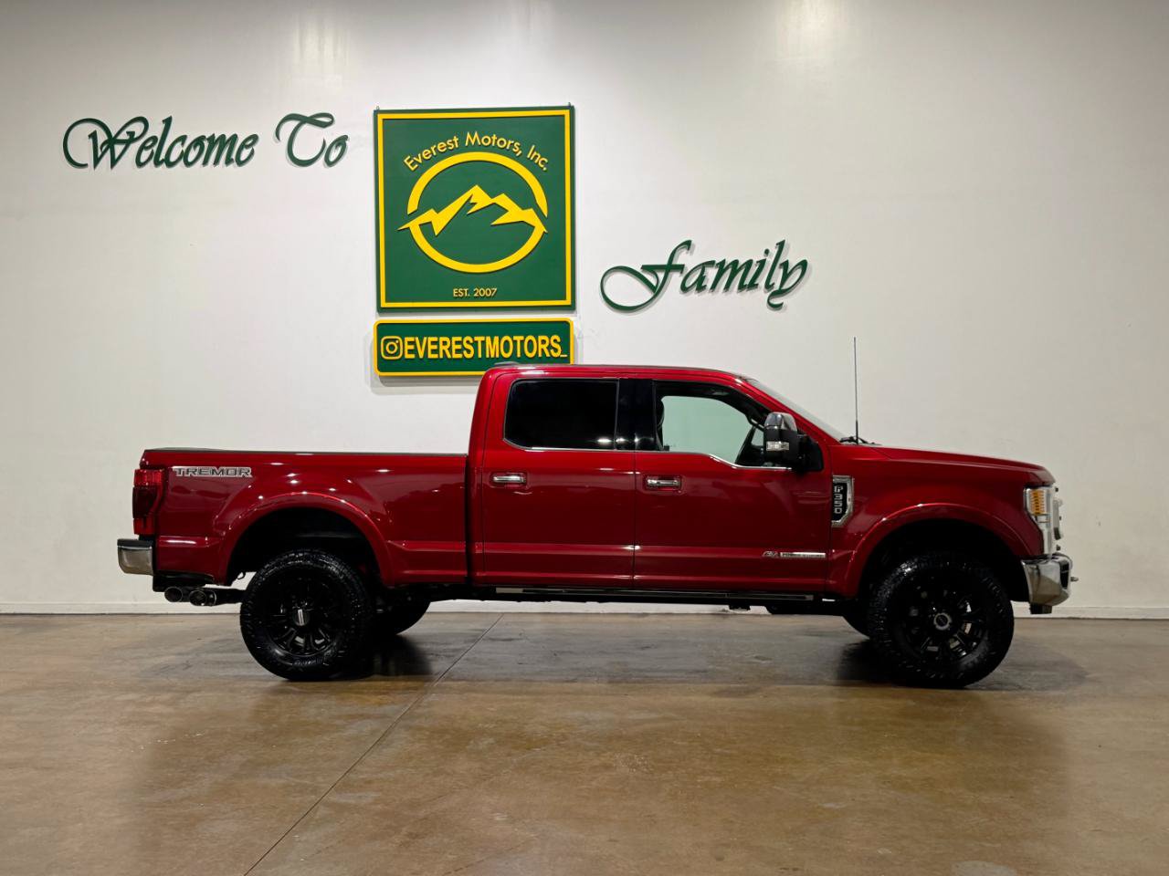 Used 2022 Ford F350 King Ranch w/ Tremor Off-Road Package AWD/4WD image 15