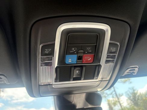 Used 2026 RAM 1500 Laramie AWD/4WD image 17