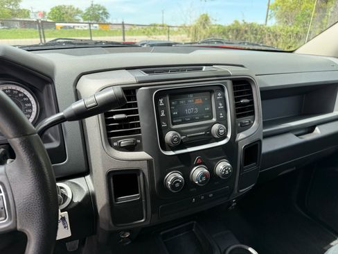 Used 2018 RAM 3500 Tradesman w/ Chrome Appearance Group image 12