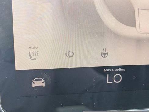 Used 2023 Tesla Model 3 Performance image 23