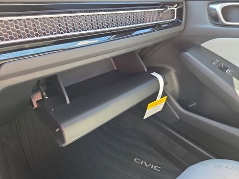 New 2026 Honda Civic Sport image 31