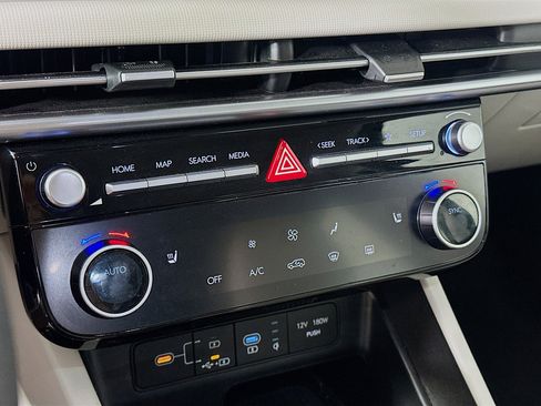 Used 2025 Hyundai Tucson SEL FWD image 23