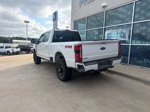 Used 2023 Ford F250 Lariat w/ Sport Appearance Package AWD/4WD image 5
