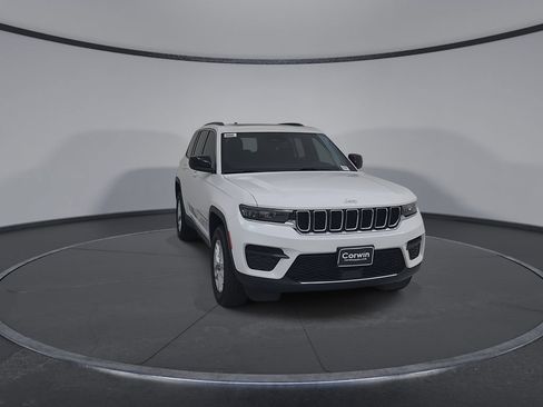 New 2026 Jeep Grand Cherokee Laredo X AWD/4WD image 4