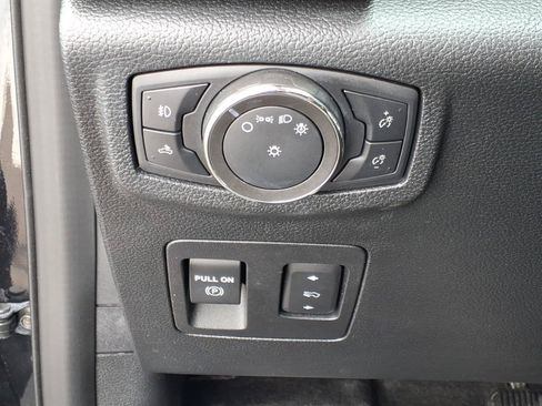 Used 2020 Ford F150 XLT w/ Equipment Group 302A Luxury AWD/4WD image 17