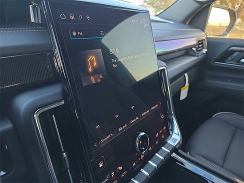 New 2026 GMC Yukon XL Elevation w/ LPO, Floor Liner Package image 21