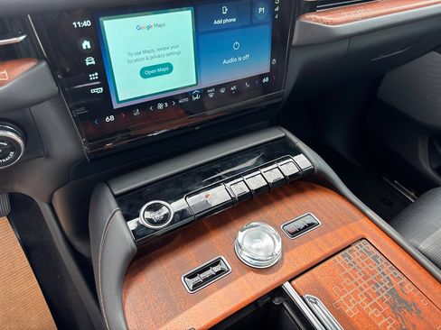 New 2025 Lincoln Navigator L Black Label image 22