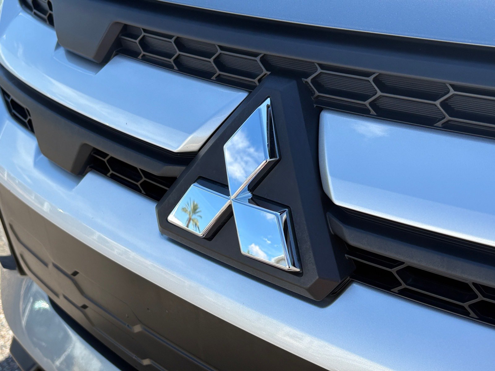 Used 2025 Mitsubishi Outlander Sport AWD image 29