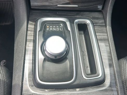 Used 2019 Chrysler 300 Touring w/ Sport Appearance Package RWD image 24