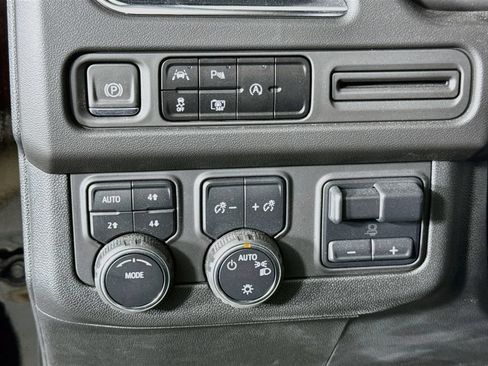 Used 2024 Chevrolet Tahoe RST w/ Luxury Package AWD/4WD image 10
