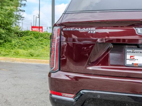 Used 2025 Cadillac Escalade IQ Sport 2 AWD/4WD image 27