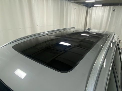 Certified 2024 Volvo XC90 B6 Ultimate w/ Protection Package Premier image 6