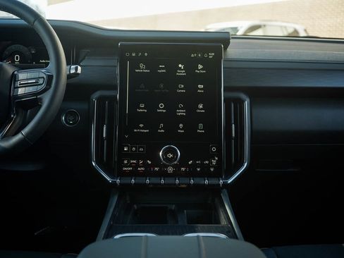 New 2025 GMC Acadia AT4 image 18