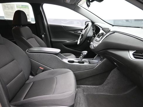 Used 2024 Chevrolet Malibu LT image 7