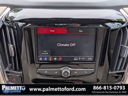 Used 2023 Chevrolet Traverse LS FWD image 17