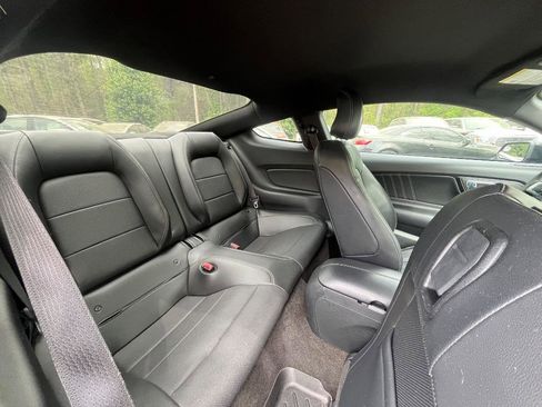 Used 2017 Ford Mustang Premium image 38