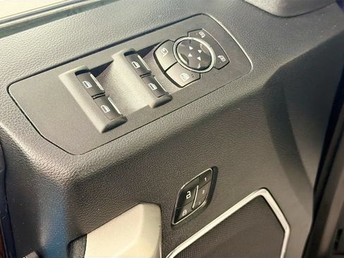 Used 2019 Ford F150 Lariat AWD/4WD image 18