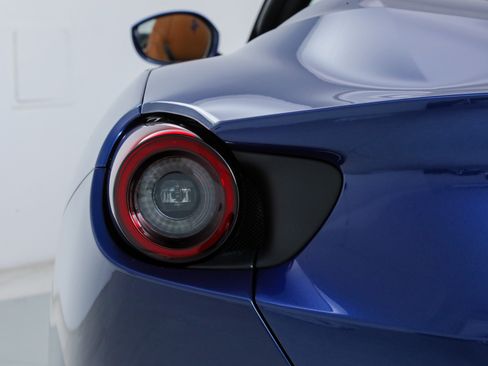 Certified 2023 Ferrari Portofino M image 21