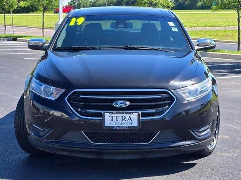 Certified 2019 Ford Taurus Limited AWD/4WD image 3