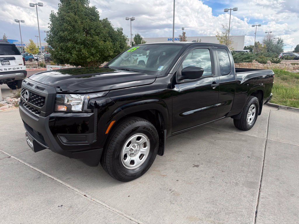 Used 2025 Nissan Frontier S RWD image 3