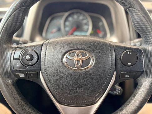 Used 2013 Toyota RAV4 XLE AWD/4WD image 14