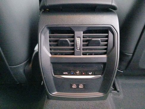 New 2025 BMW 330i 330i Retired Loaner w/ M Sport Package image 13