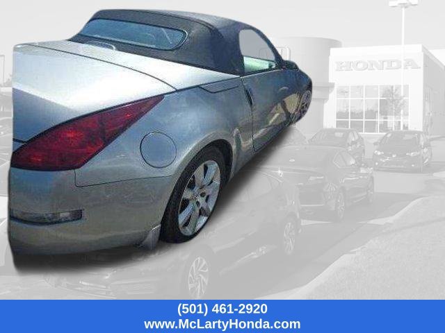 Used 2005 Nissan 350Z Touring RWD image 4