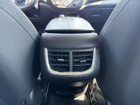 Used 2016 Chevrolet Malibu LT FWD image 41