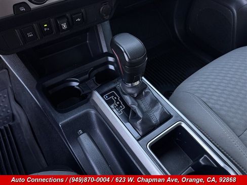 Used 2022 Toyota Tacoma SR5 RWD image 14