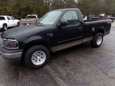 Used 2003 Ford F150 2WD Regular Cab image 2