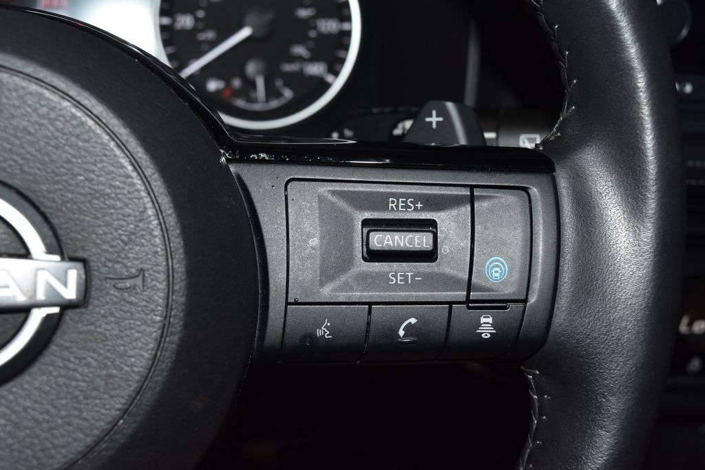 Certified 2023 Nissan Rogue SV w/ SV Premium B Package AWD/4WD image 8