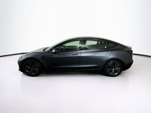Used 2021 Tesla Model 3 Standard Range Plus RWD image 4