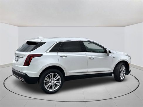 Certified 2024 Cadillac XT5 Premium Luxury image 11