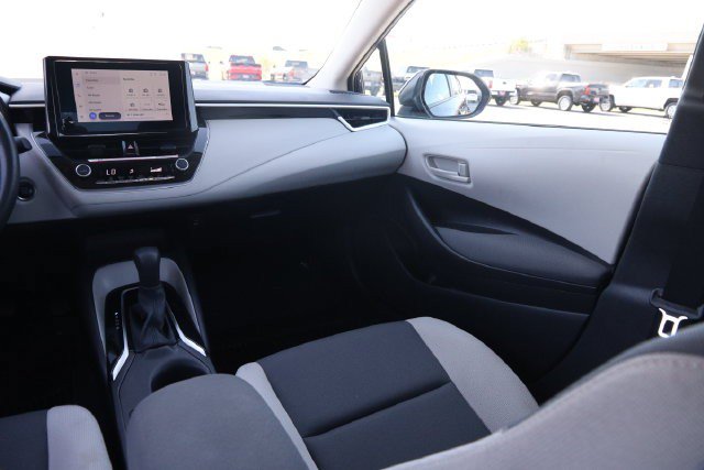 Used 2025 Toyota Corolla LE w/ Convenience Package FWD image 25